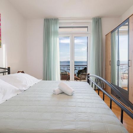 Apartments Niki Brela Bagian luar foto